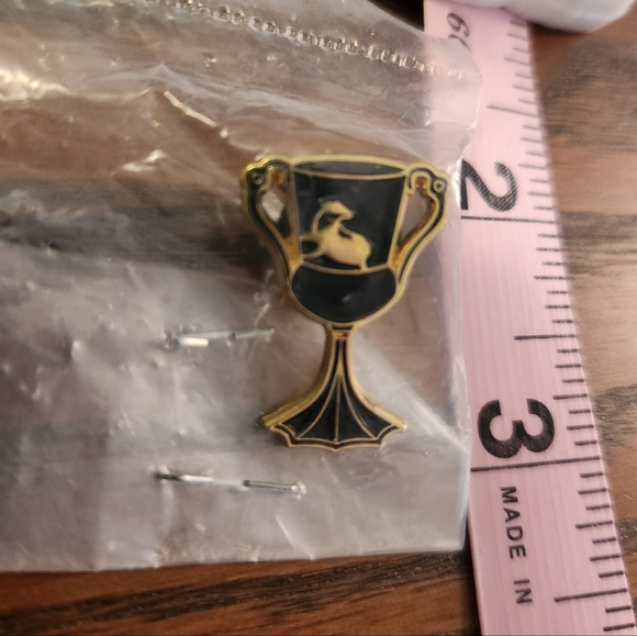 Hufflepuff Cup Pin - Picture 2 of 5